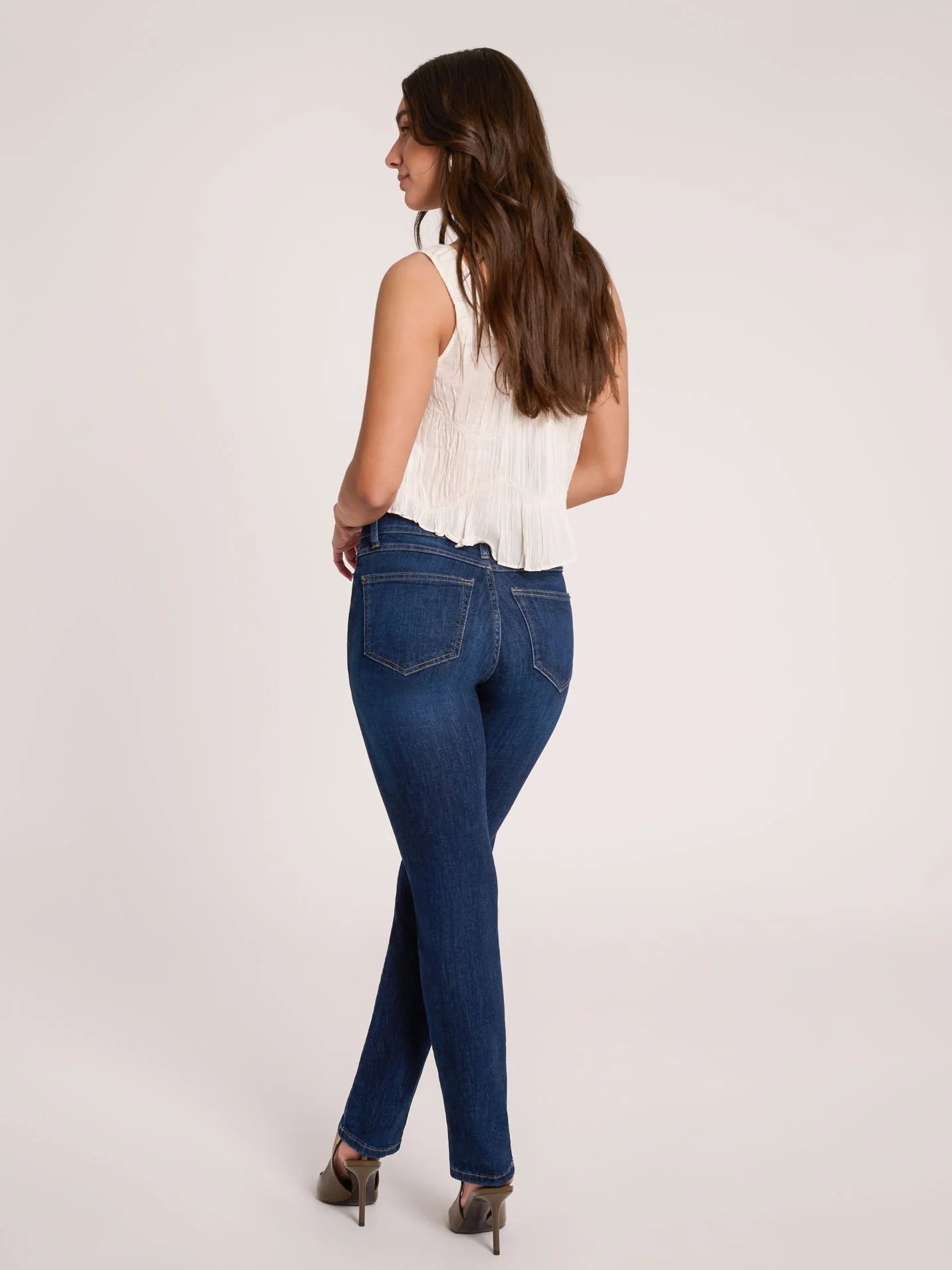 Emily Slim Fit Classic Rise