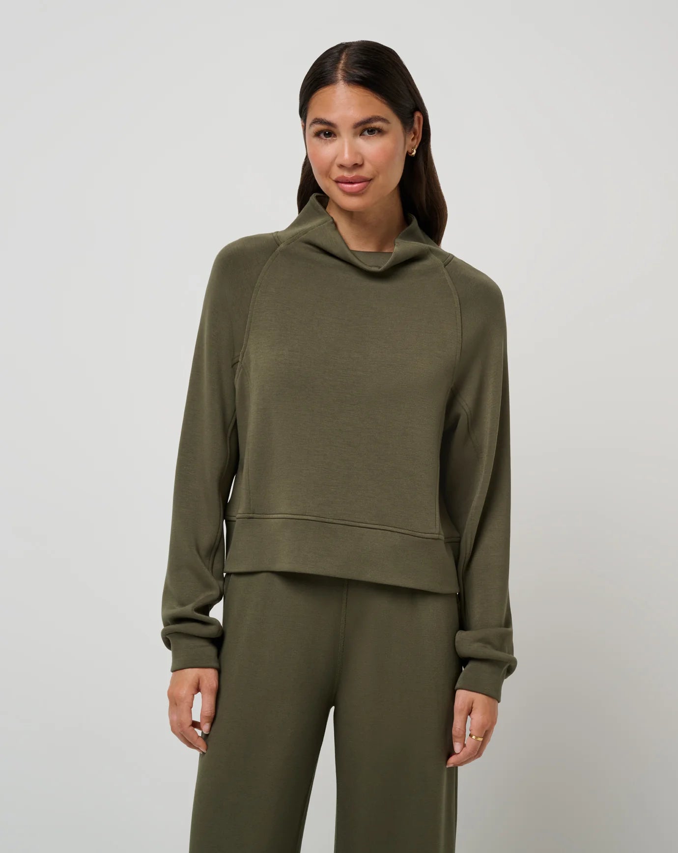 Skyloft Soft Funnel Neck