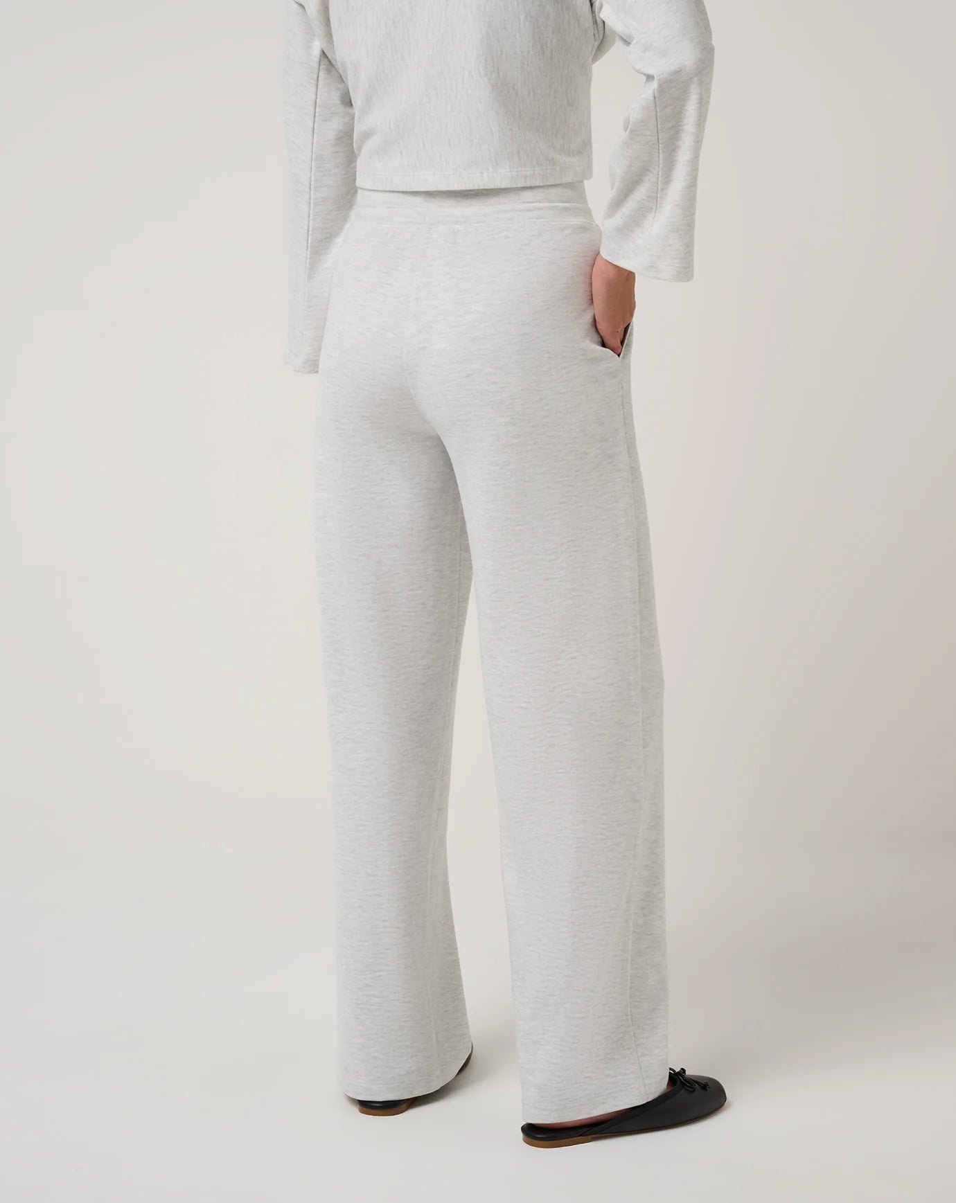 Cloud Sweater Straight Leg