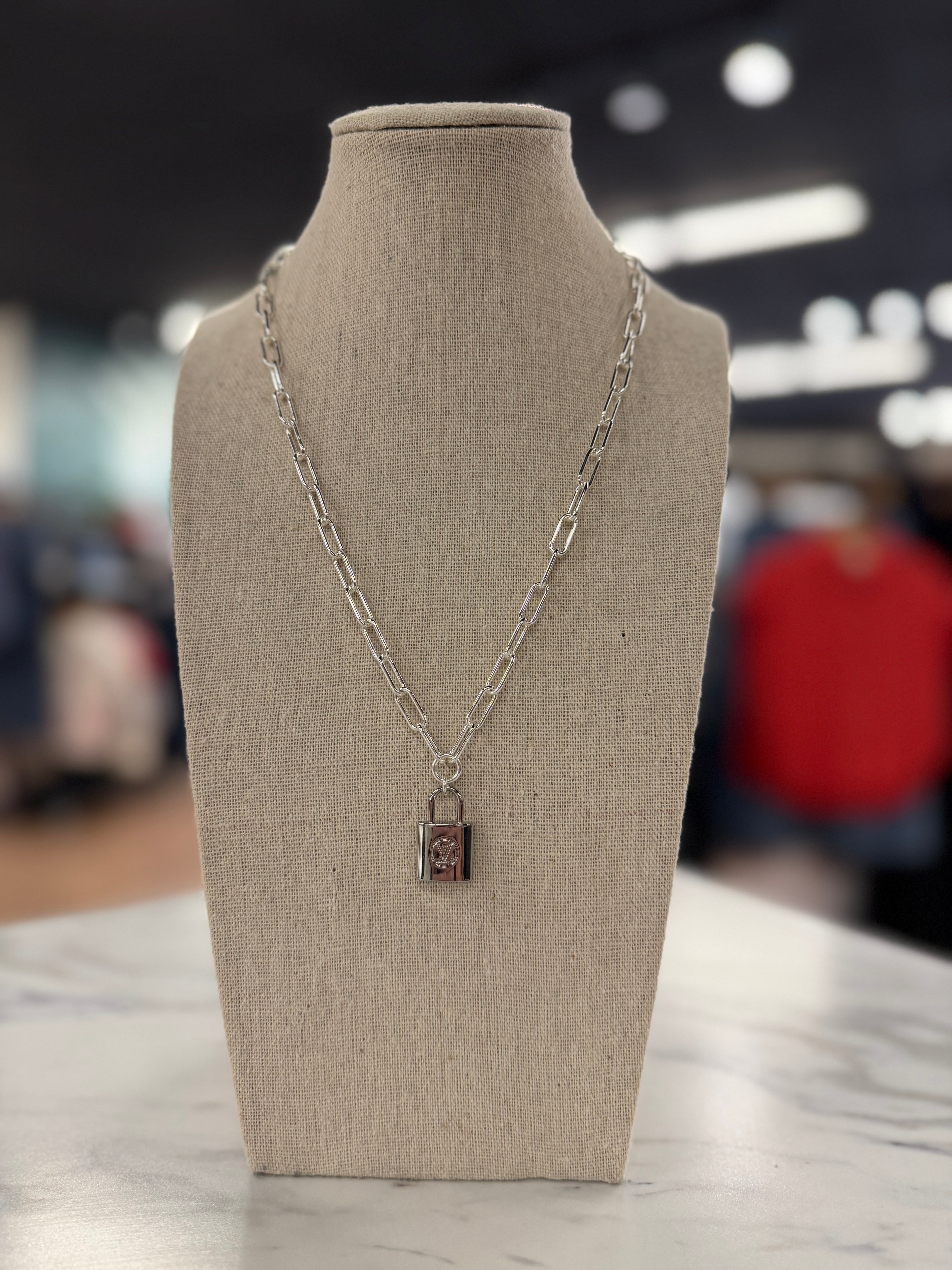 Small Silver 18" Paperclip