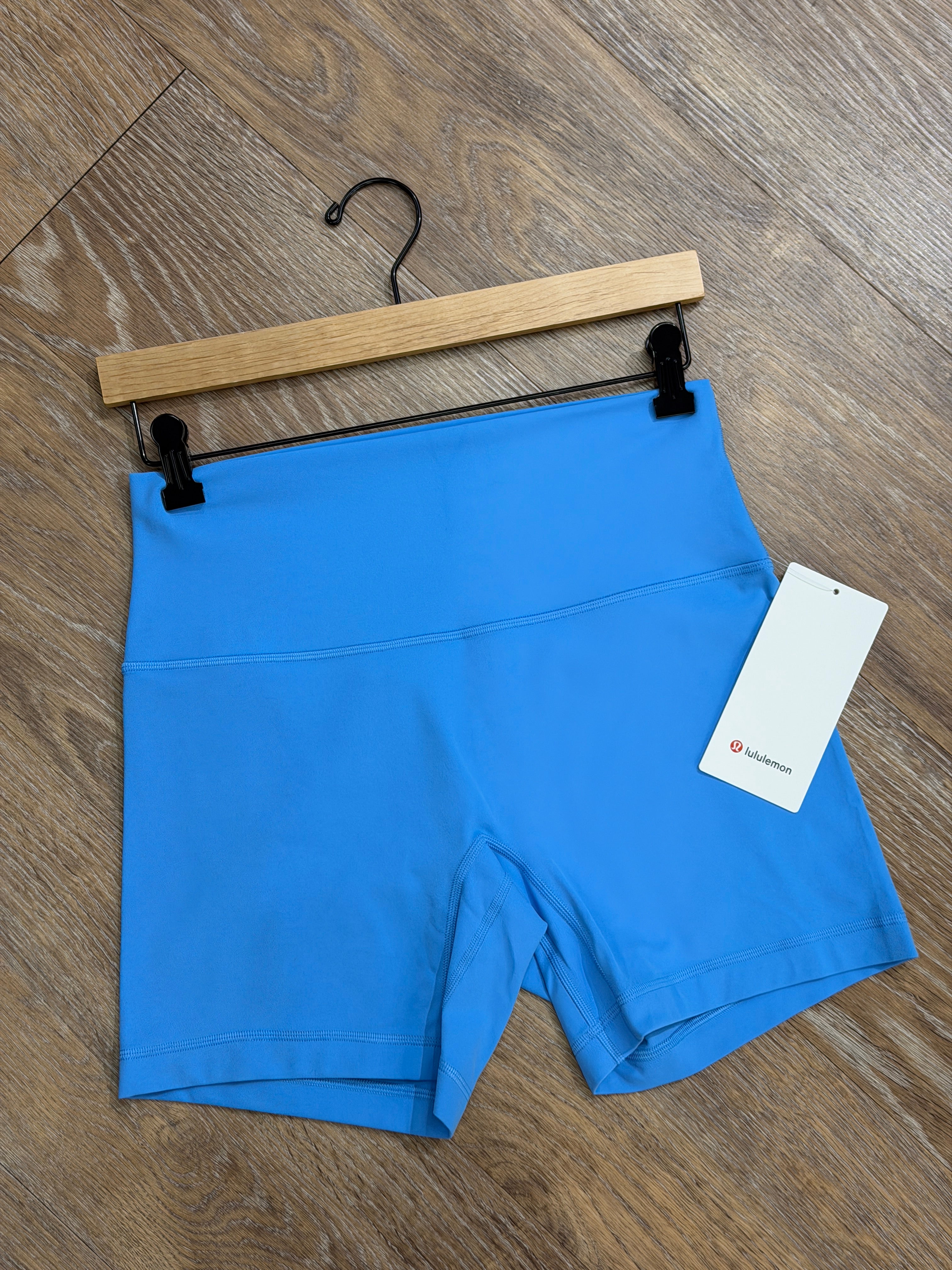 Align No Line HR Short 6”