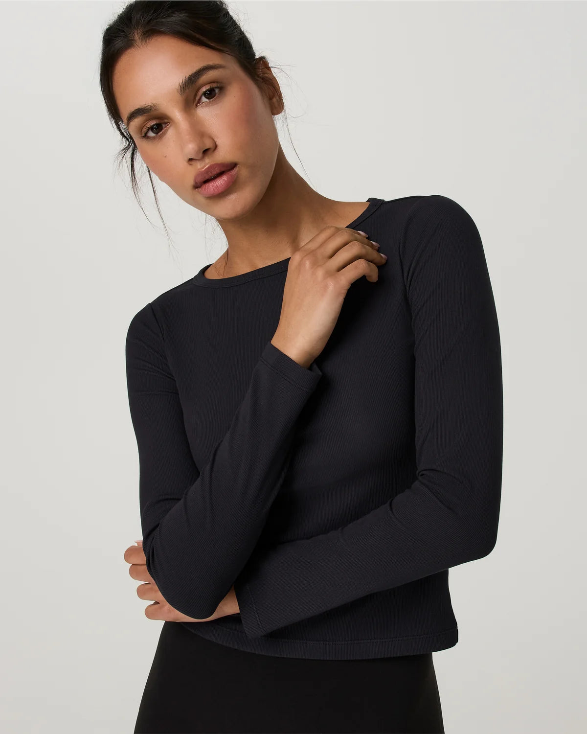 L/S Pose Subtle Scoop