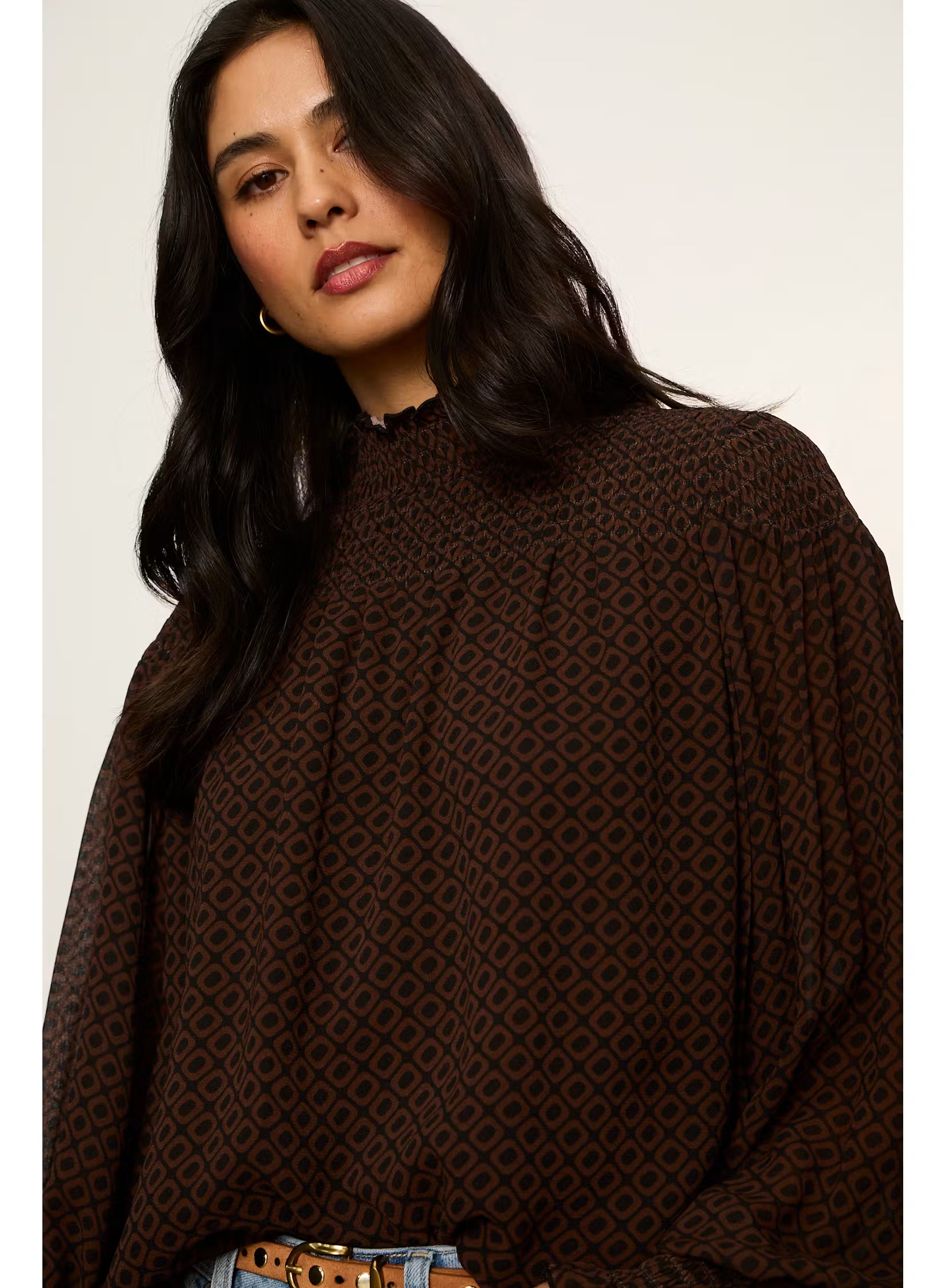 Ellie Smocked Popover