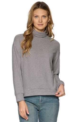 Pella Long Sleeve Turtleneck Pullover