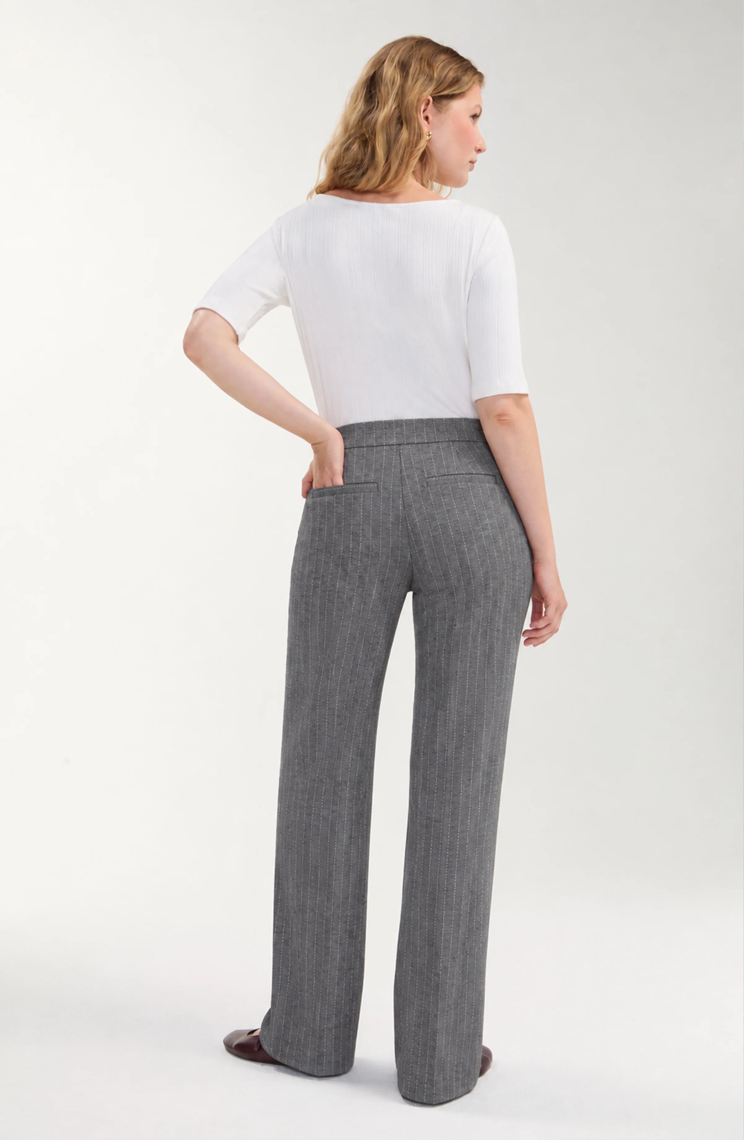 Mid Rise Pull-on Wide Leg