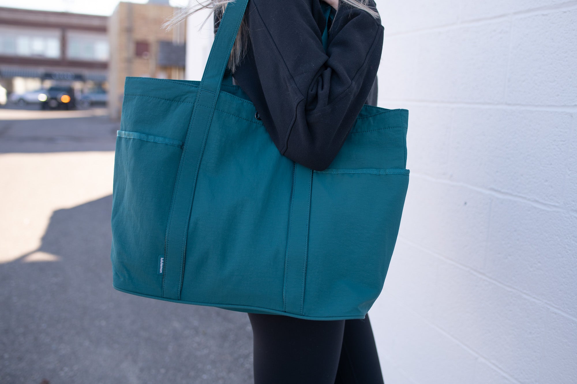 Lululemon Multi Pocket Tote Bag DAILY MULTI POCKET NANO TOTE IN BLACK ? R/ lululemon Lululemon Multi Pocket Tote Bag DAILY MULTI POCKET NANO TOTE IN BLACK ? R/ lululemon