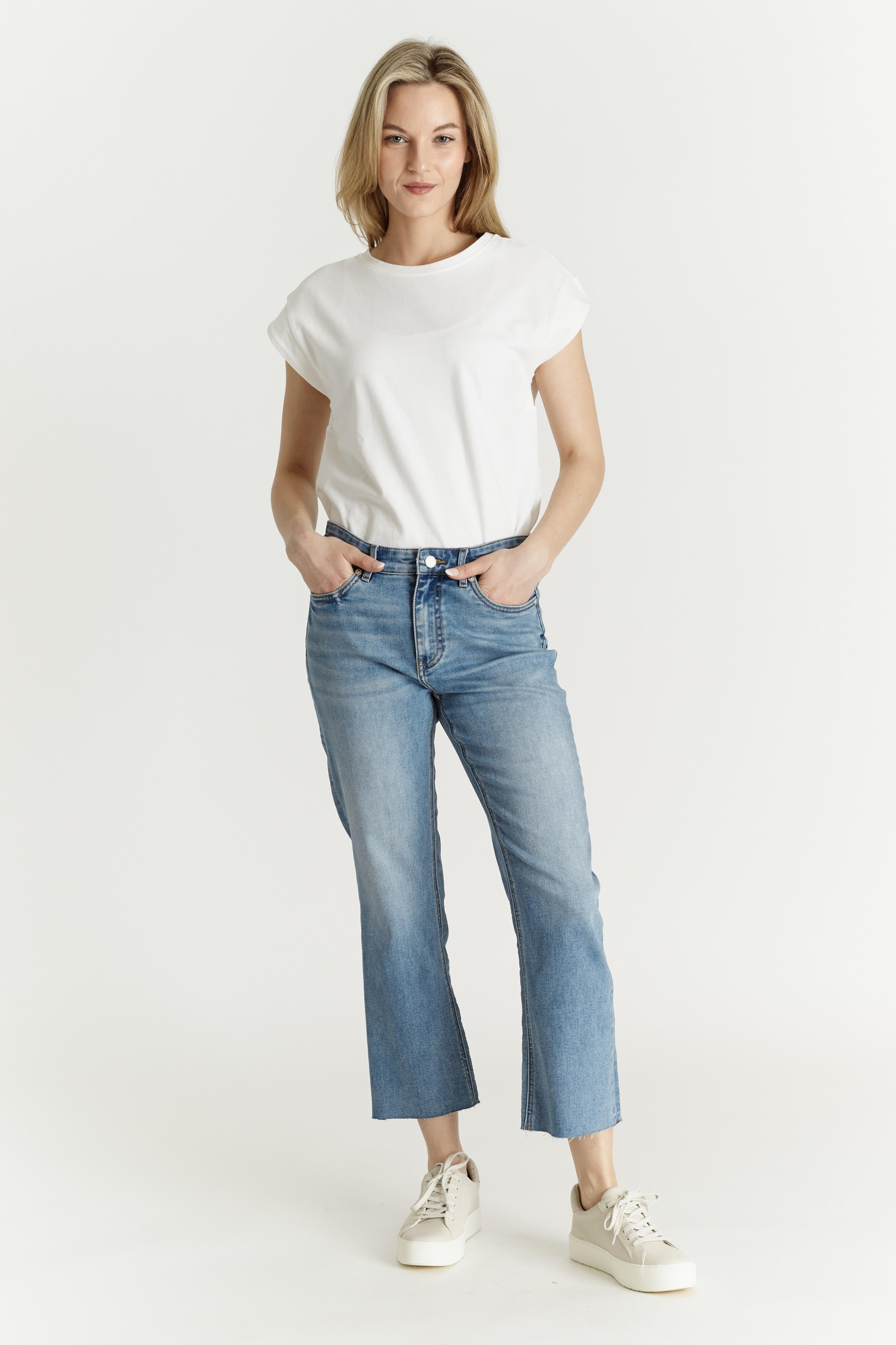 Mid Rise Cropped Mini Flare Jeans