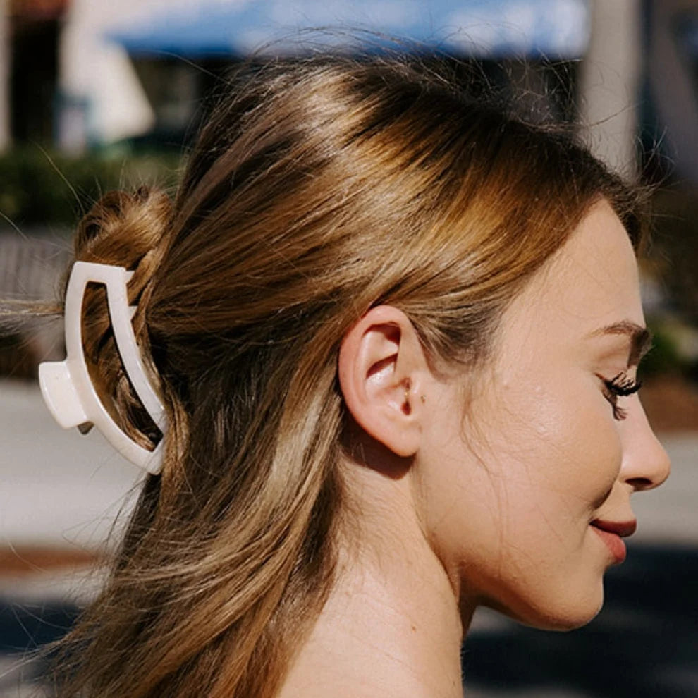 Open Medium Hair Clip