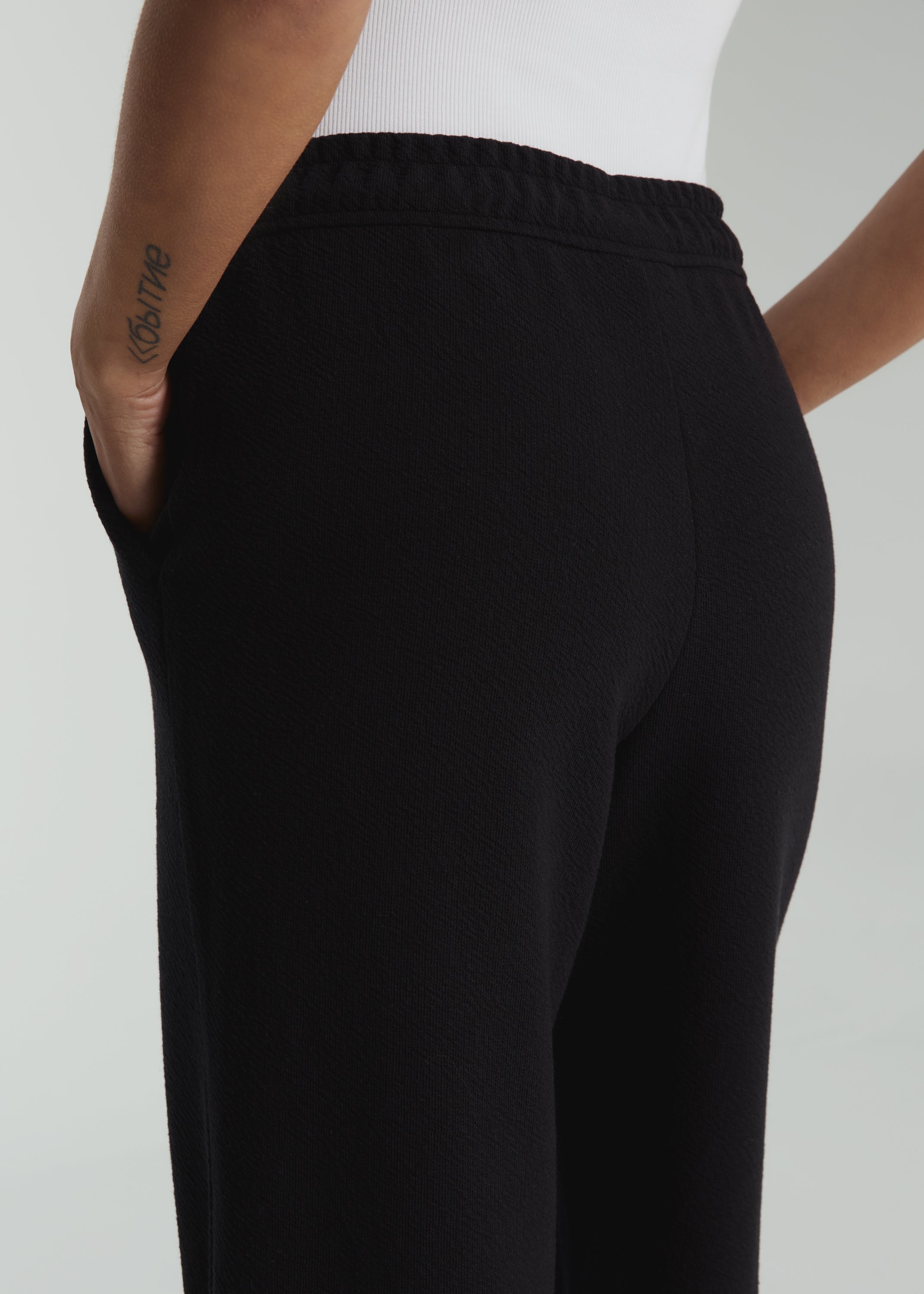 Ellis Wideleg Pant