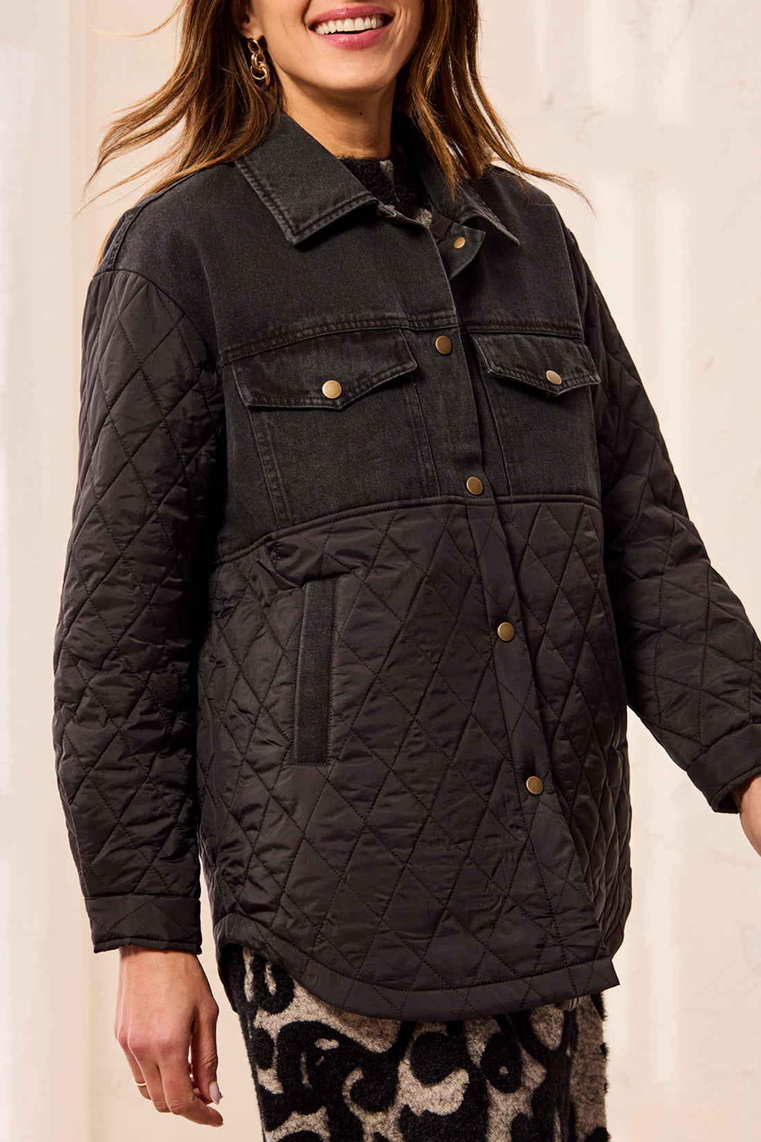 MIX MEDIA  DENIM/ QUILTED JKT-BLACK