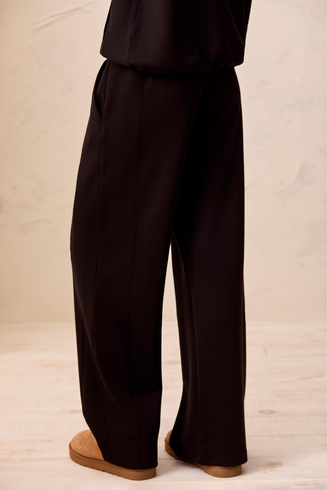PULL ON ANKLE PANT W/PKTS-BLACK