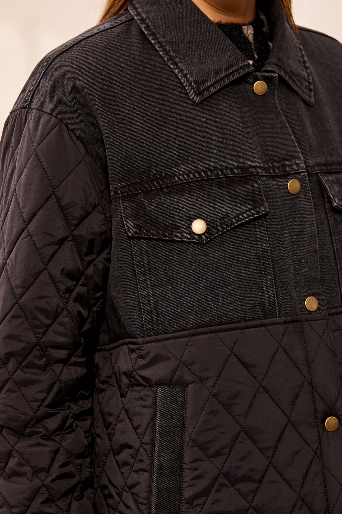 MIX MEDIA  DENIM/ QUILTED JKT-BLACK