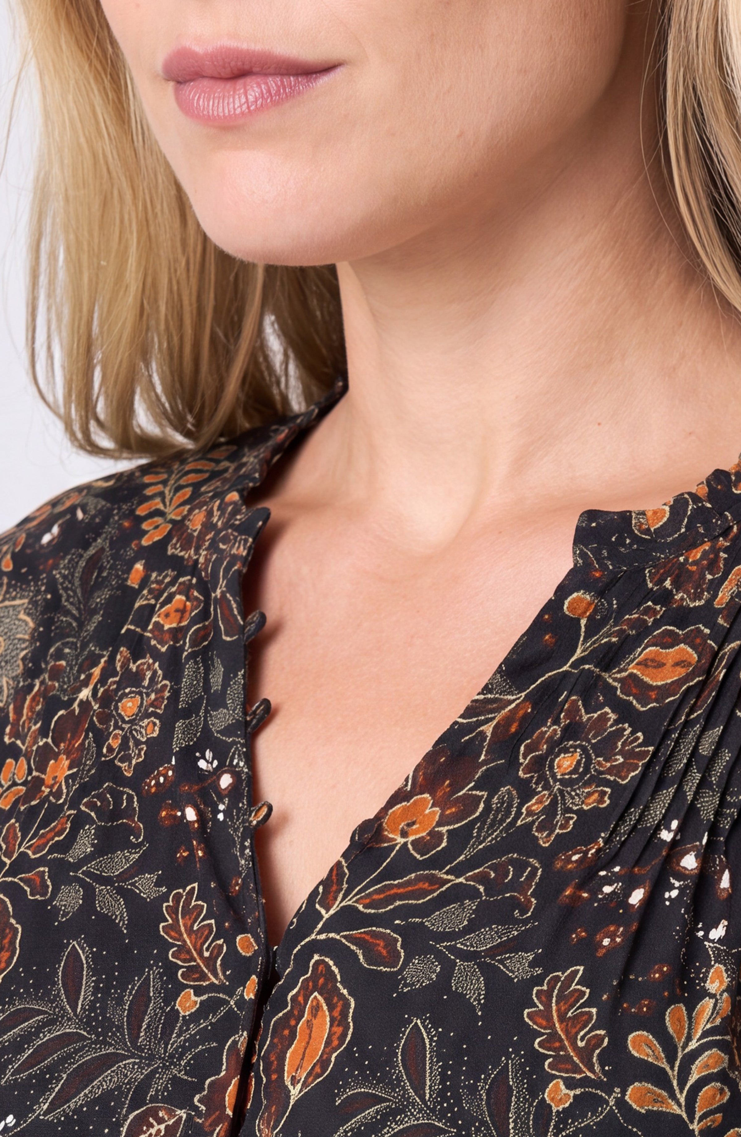 LS Woven Blouse w/ Pintucks