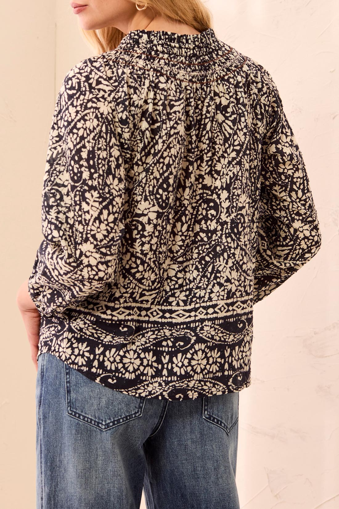 BLOUSE W/ FANCY EMBROIDERY & TASSEL-BLACK/WHITE
