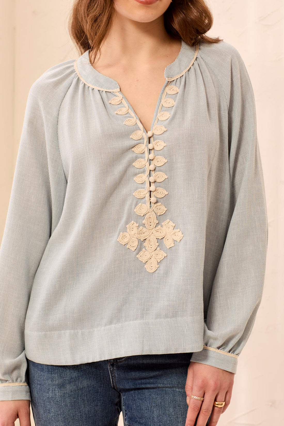 L/S BLOUSE W/ TAPE DETAIL