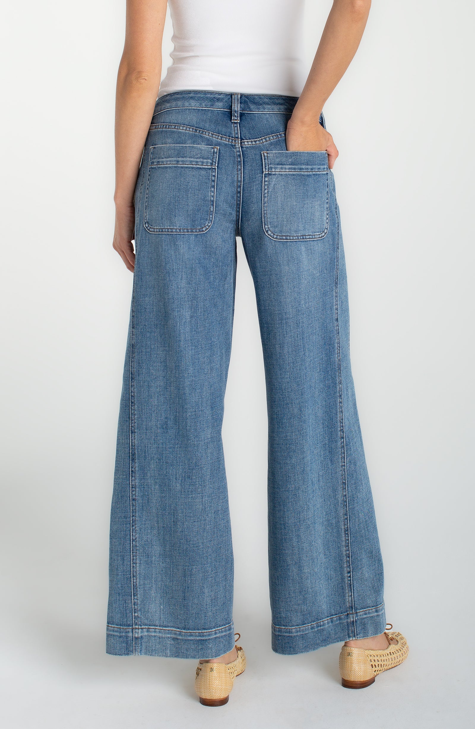 Stride Wide Leg w/ Utility Details 30" Inseam