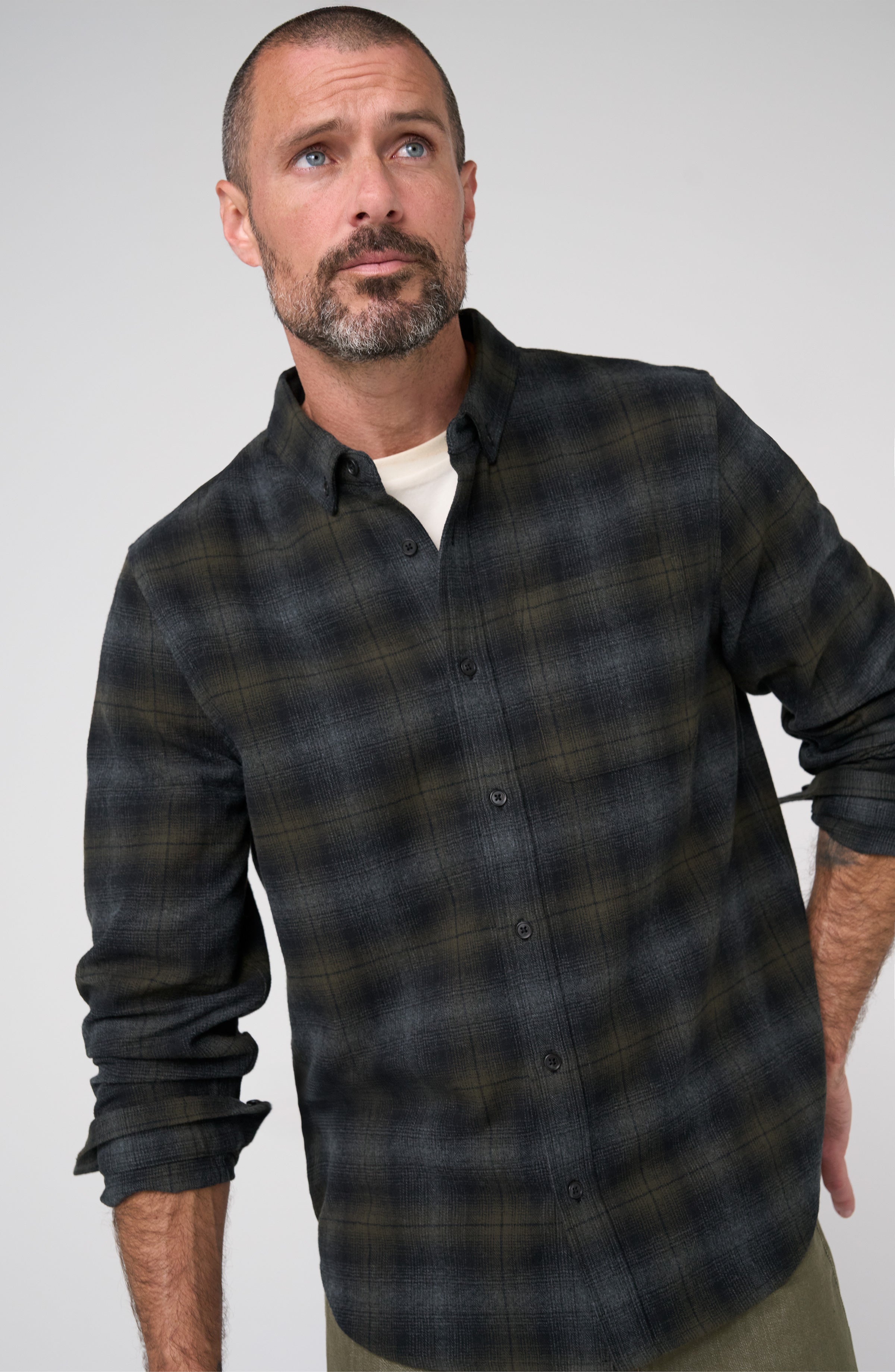 Men's L/S Button up Shirt