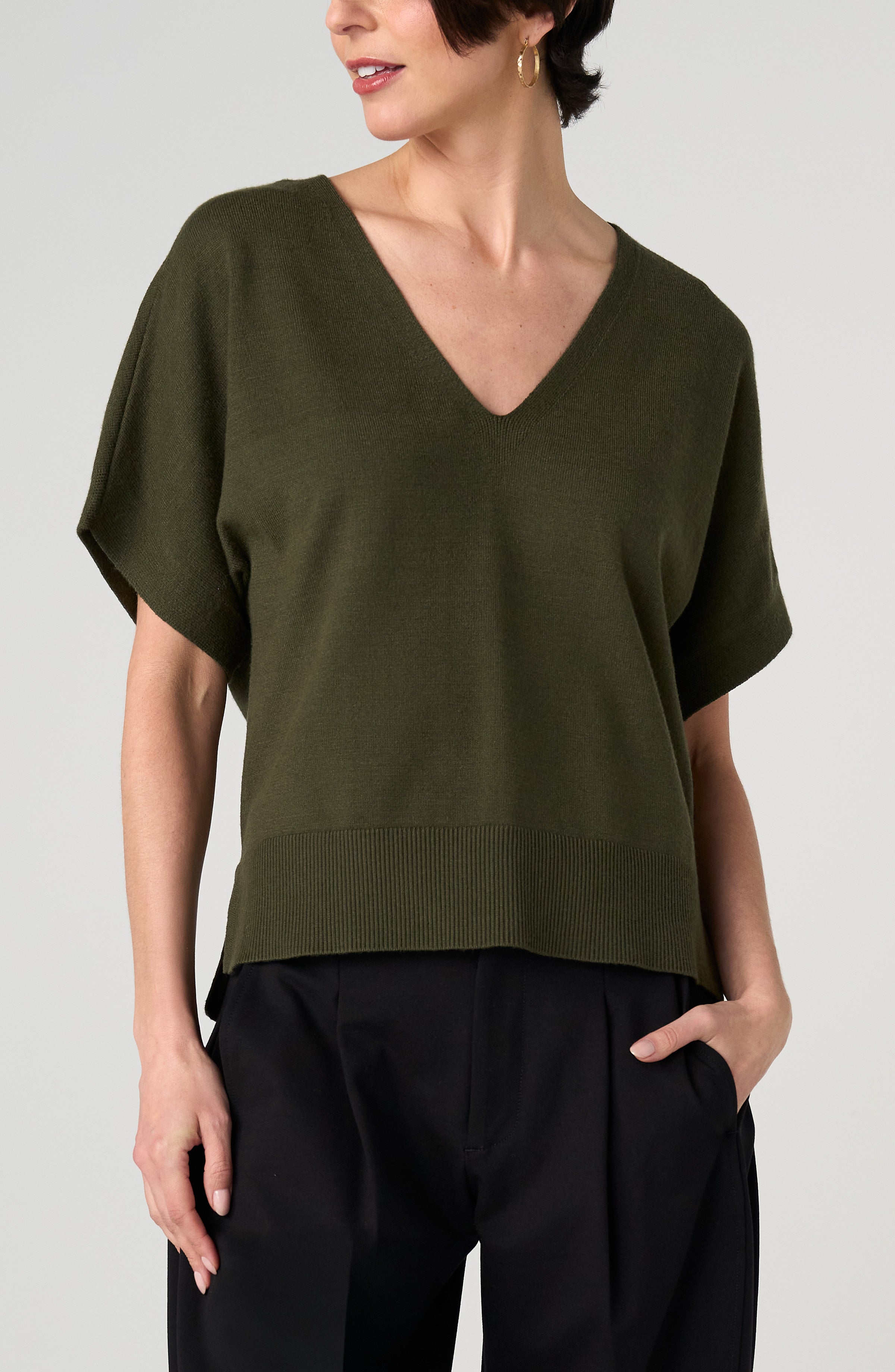 SS V Neck Dolman Popover Sweater w/ Step Hem