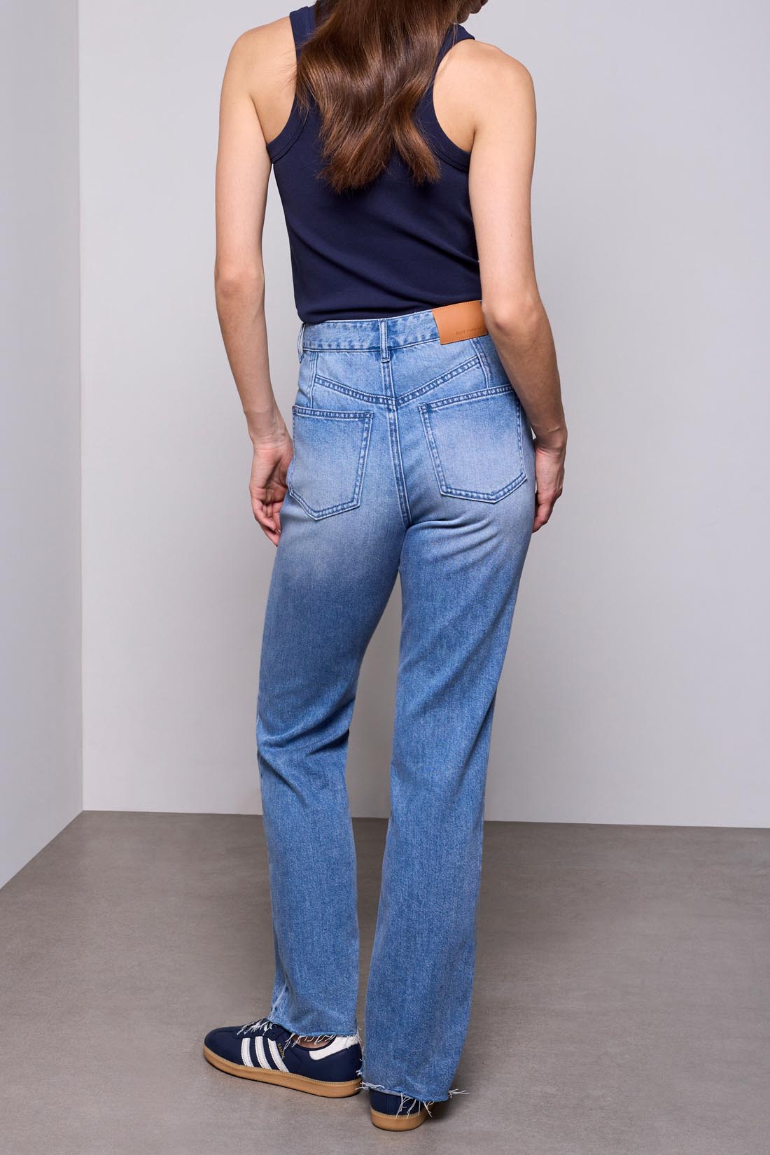 Sophia Curvy Straight 90's Denim
