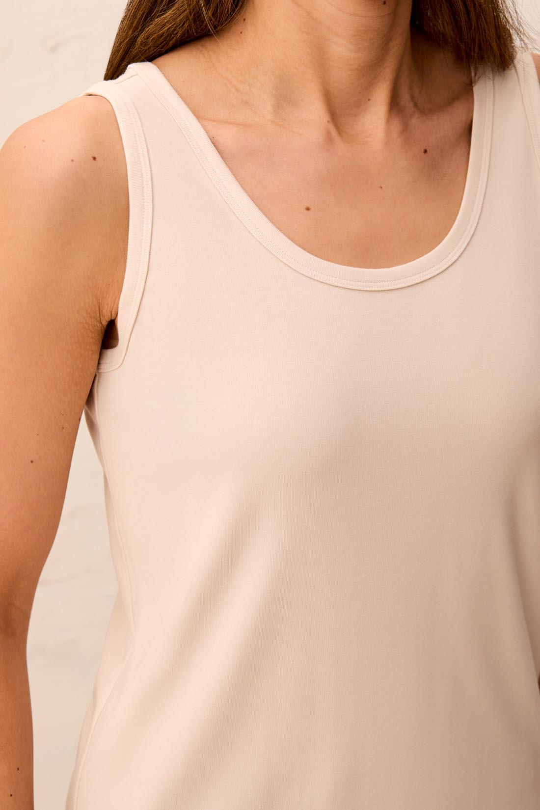 SCOOP NECK CAMI W/SHIRTTAIL-MOONSTONE