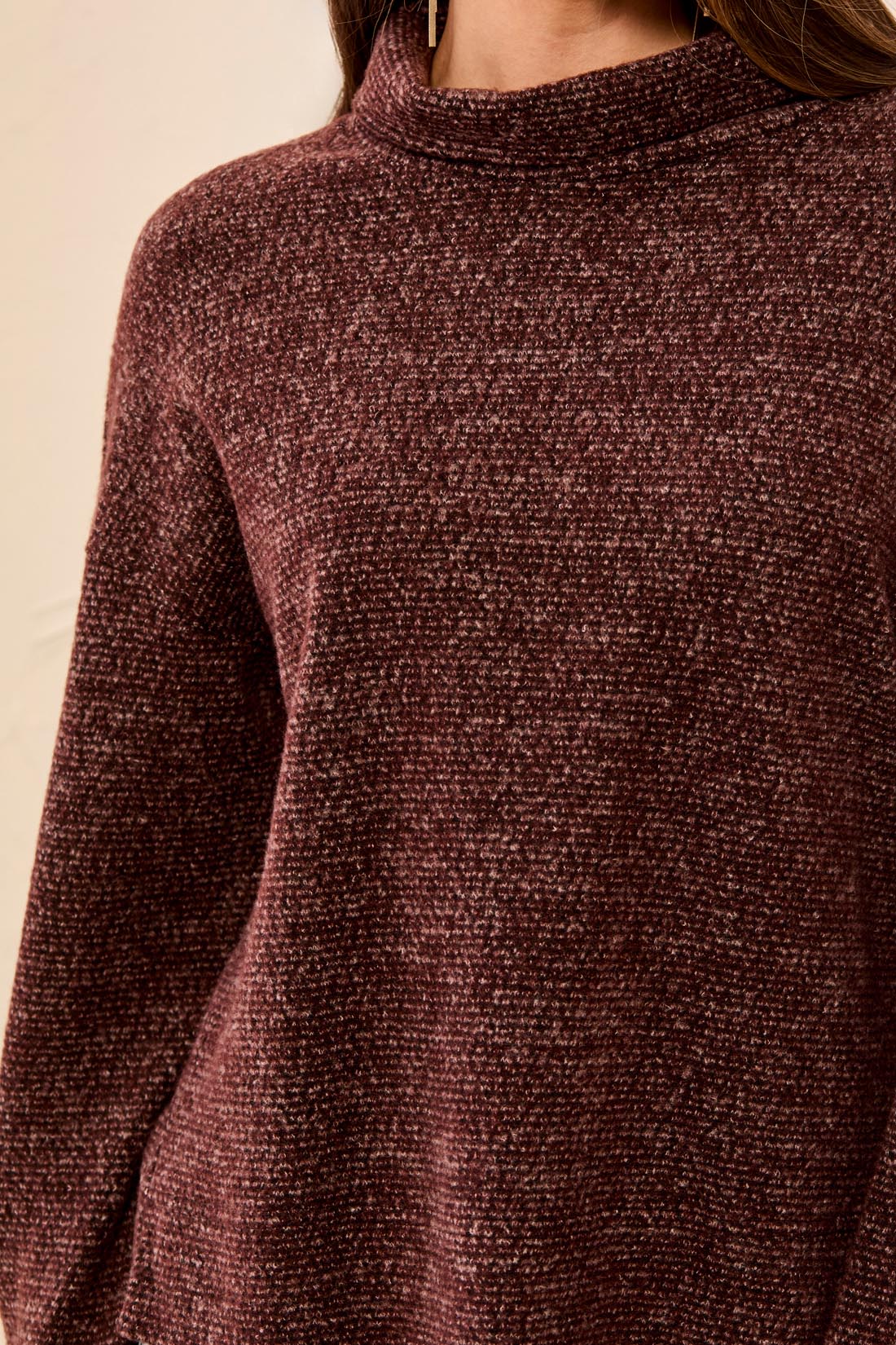 L/S FUNNEL NECK TOP-HICKORY