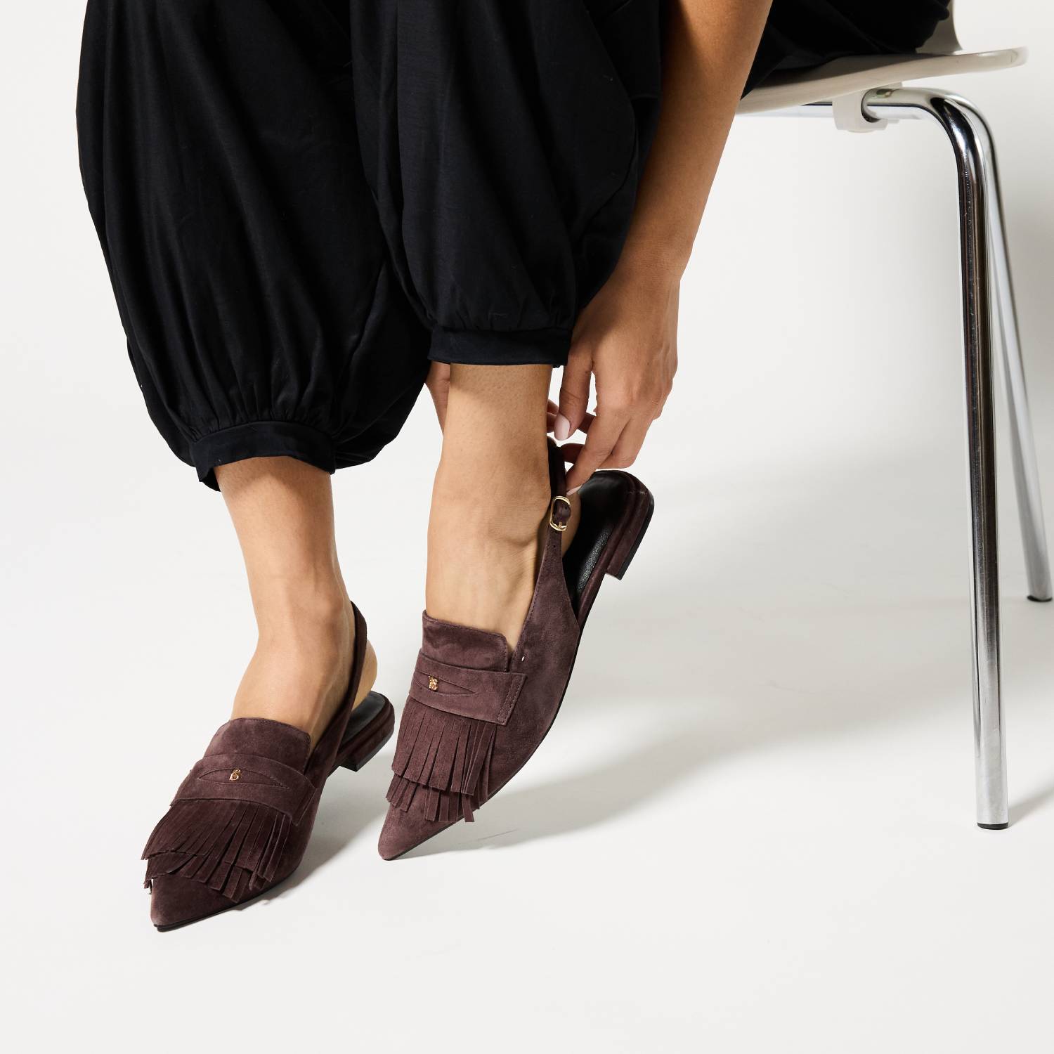 Warren Flat in Chocolate Suede