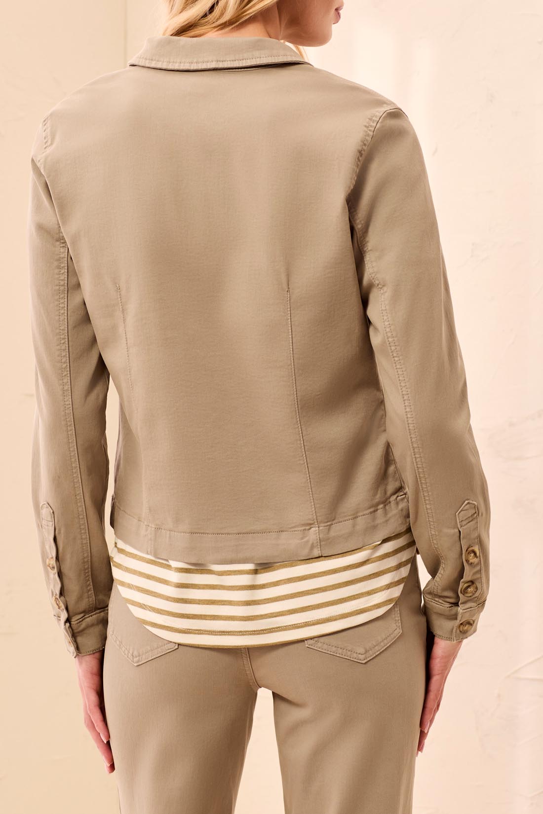 L/S Button Front Jacket w/Horn Buttons