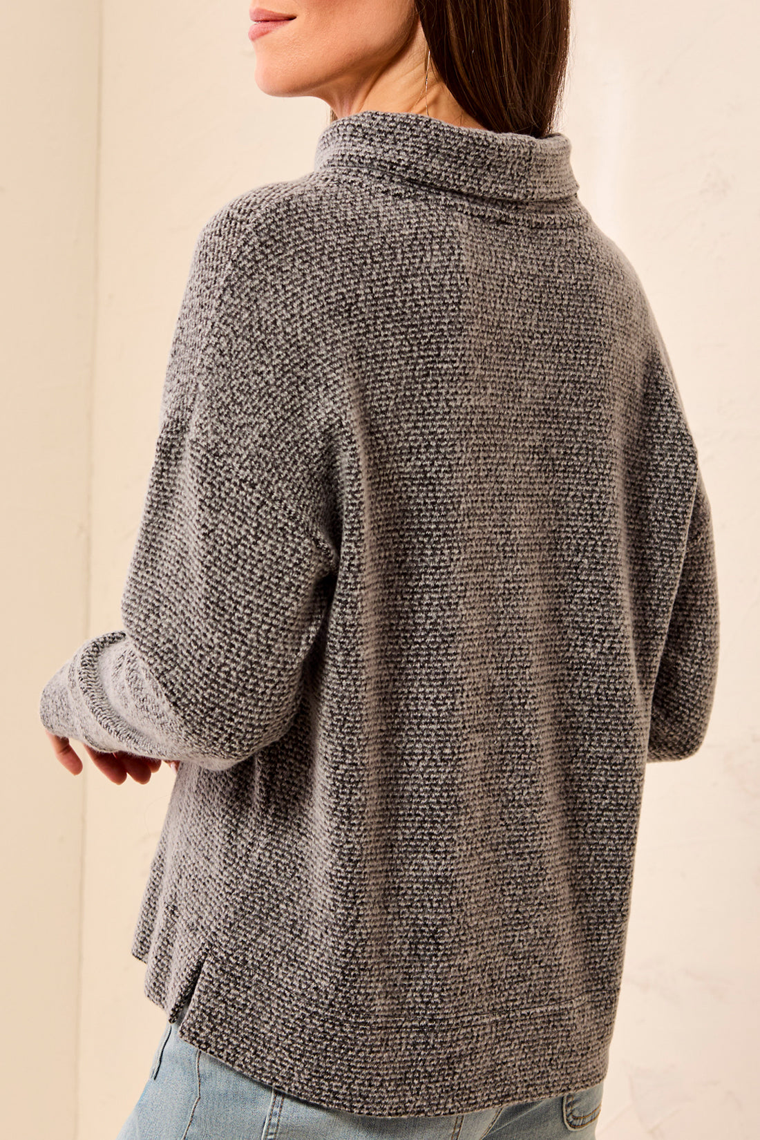 L/S FUNNEL NECK TOP-HICKORY