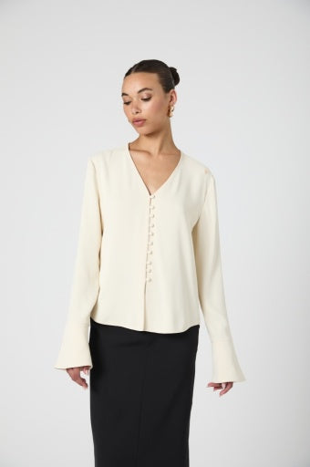 Carmen Crepe Bell Sleeve