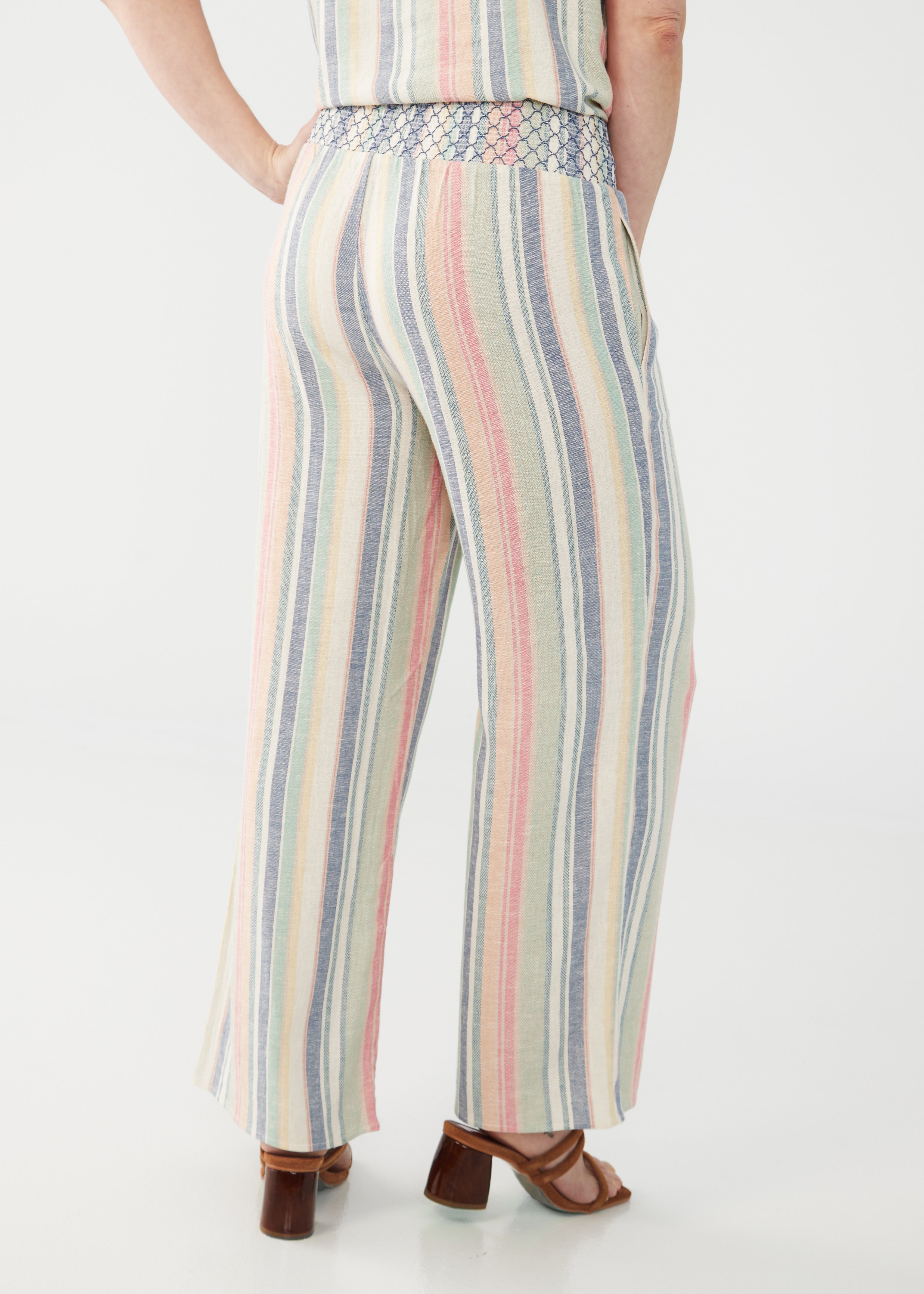 Pull on Ankle Wide-Leg Pant